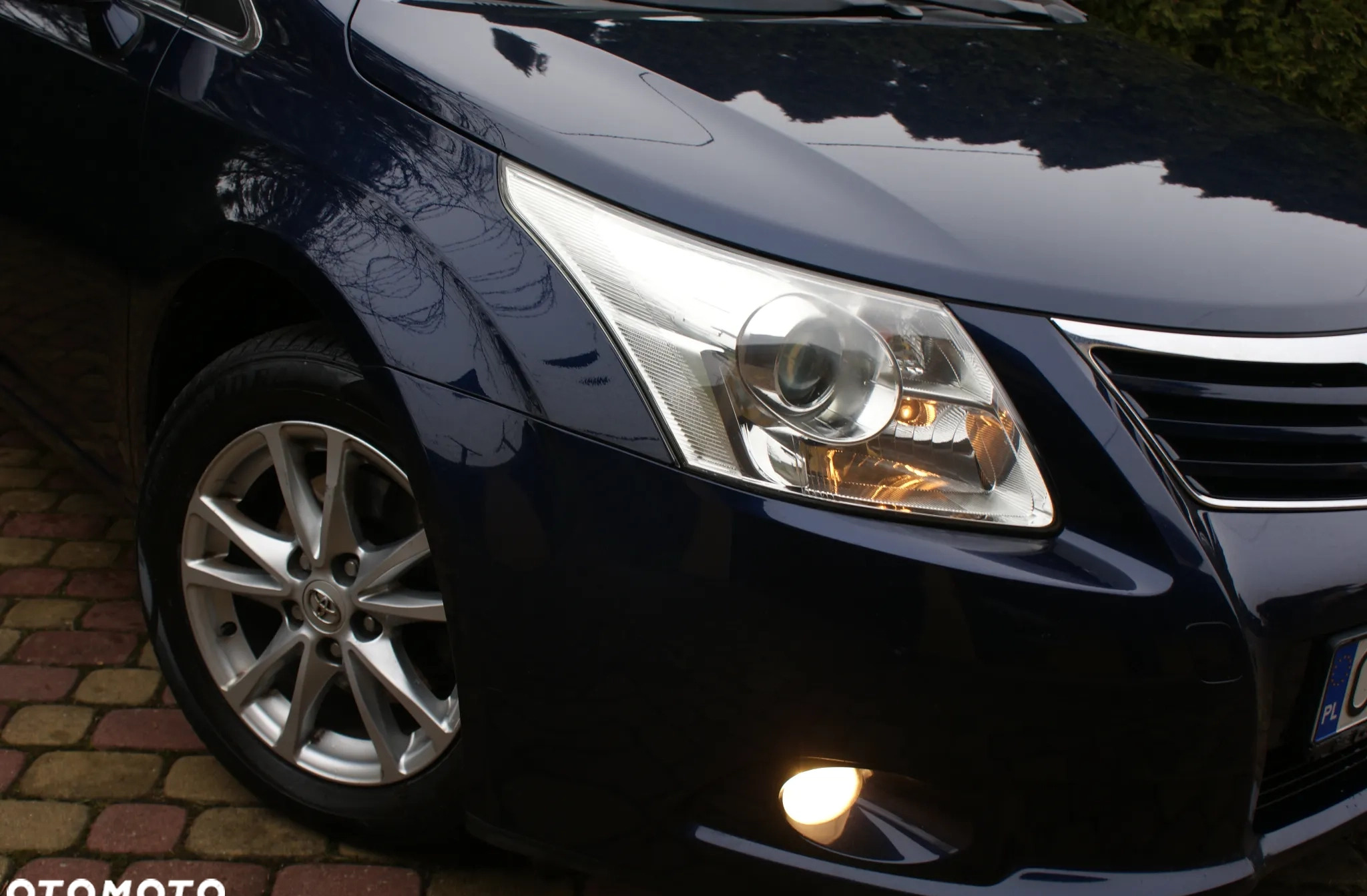 Toyota Avensis cena 29999 przebieg: 256000, rok produkcji 2010 z Drawno małe 529